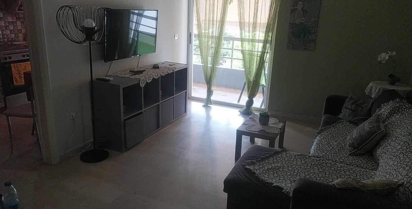 Comfortable Beachfront Apartment Loutraki  Bagian luar foto